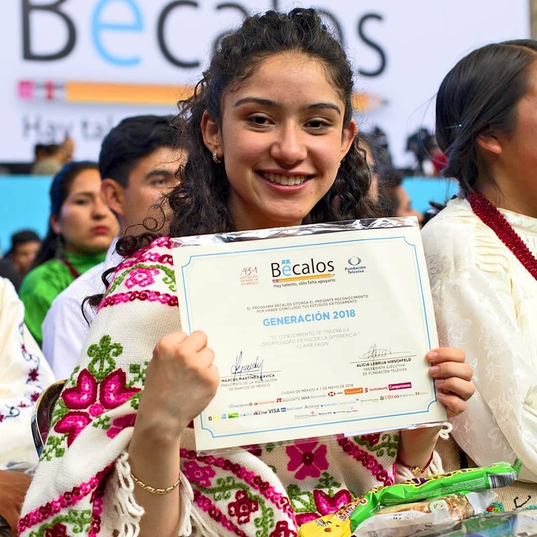 Esta Navidad regala la oportunidad de que más jóvenes concluyan sus estudios