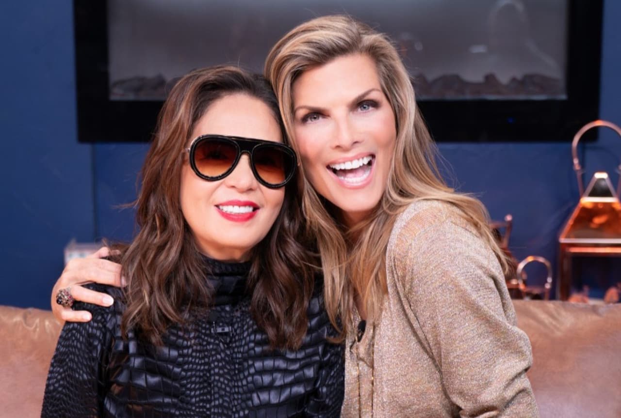 Yolanda Andrade y Montserrat Oliver.