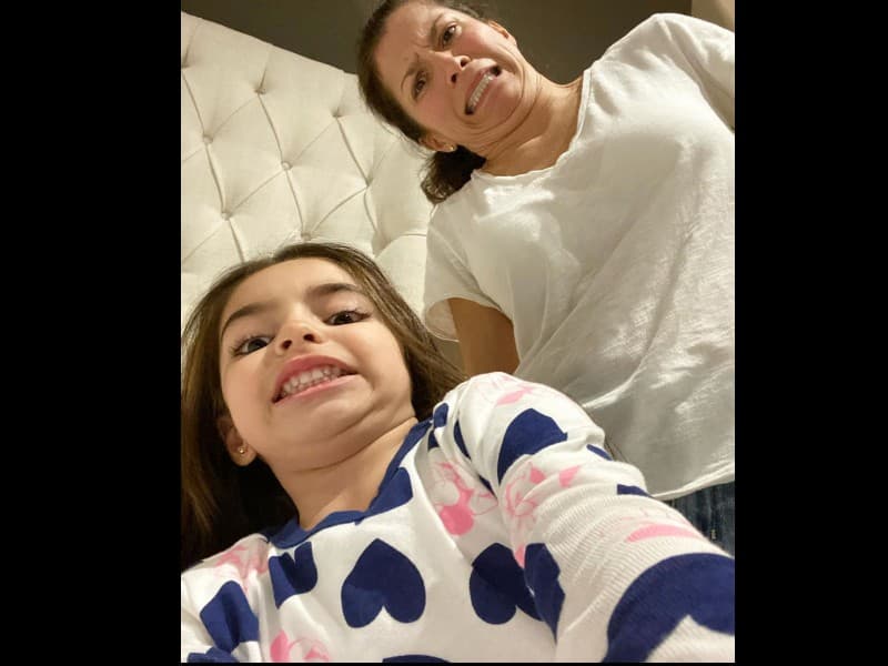 De inmediato los mensajes no se hicieron esperar y mientras algunos destacaban que Aitana imitó a la perfección las muecas de ‘Aarón Abasolo’, otros destacaban lo linda y grande que se veía la hija menor de Eugenio Derbez.