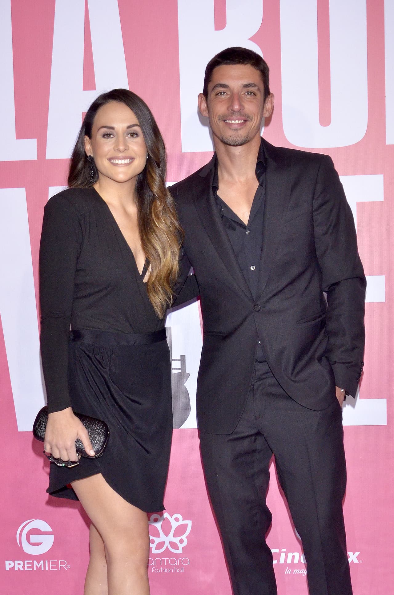 Esposo de Zuria Vega batalla con los cambios de humor de la actriz