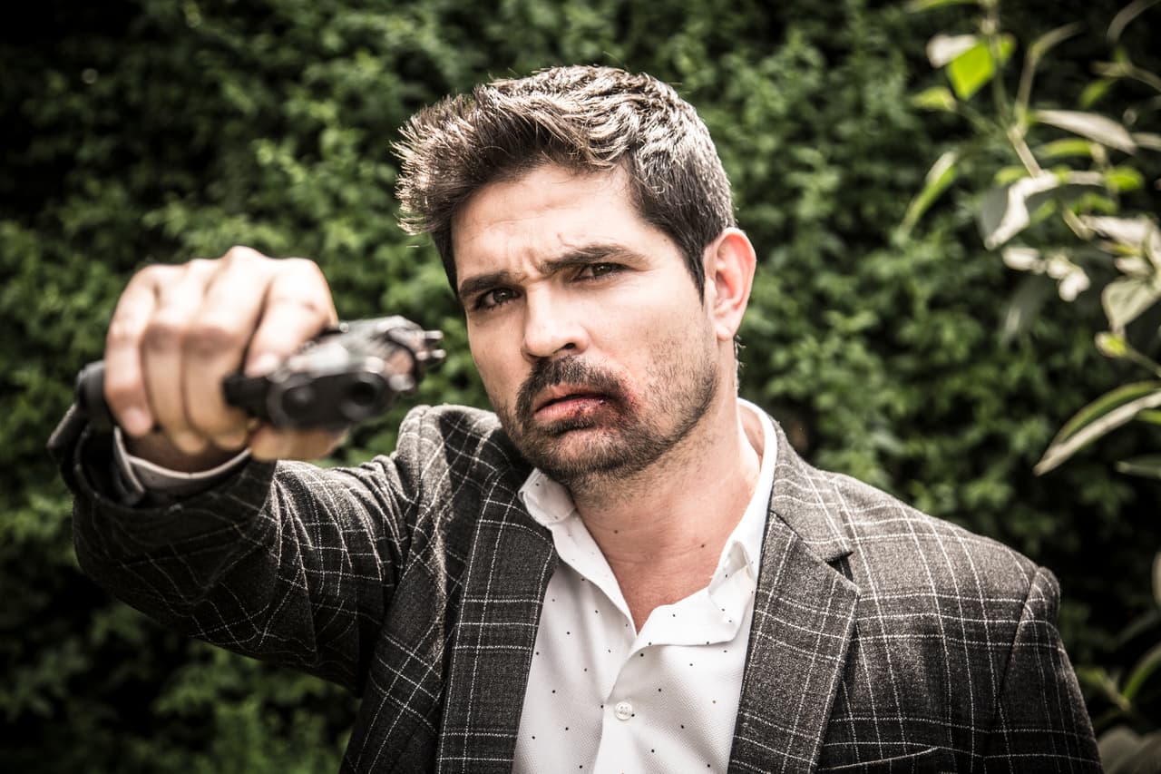 "Arruinaste mi vida": En fotos, Damián intenta matar a Ricardo en Como tú no hay 2