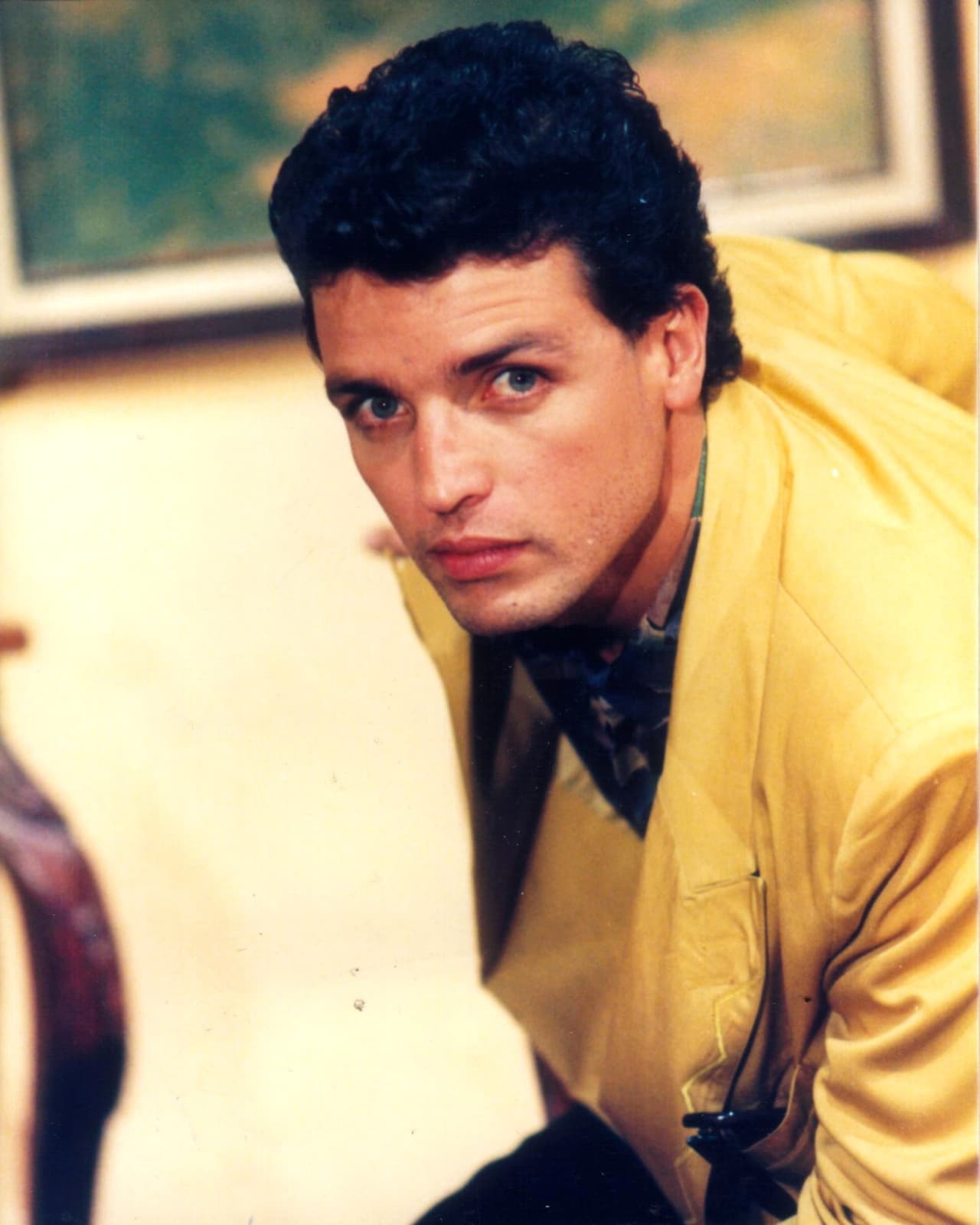 Rafael Rojas, actor nacido en Costa Rica, se convirtió en todo un galán de las telenovelas a finales de los 80 y principios de los 90. Sin embargo, con el paso de los años poco a poco, y en medio de escándalos personales, se fue retirando de la pantalla hasta desaparecer por completo de los reflectores.