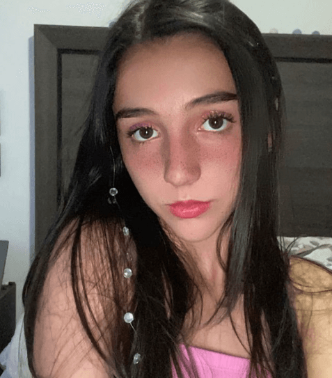 Tras 'Vencer el P@sado', Ana Paula Martínez ahora lucirá un look distinto al transformarse en 'Constanza'.