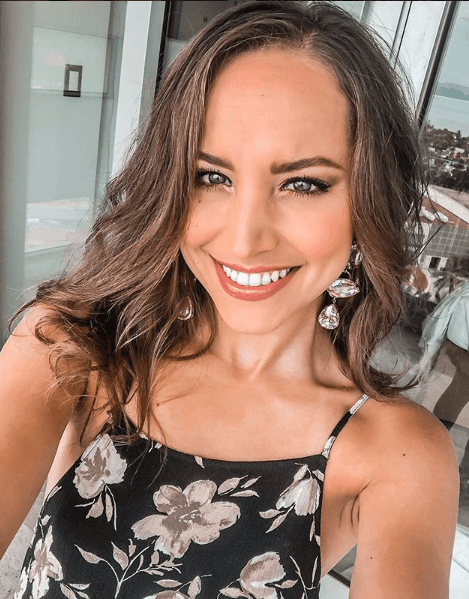 Jessica Díaz nació el 27 de marzo de 1992 en Culiacán, Sinaloa. Es egresada del Centro de Educación Artísica (CEA).