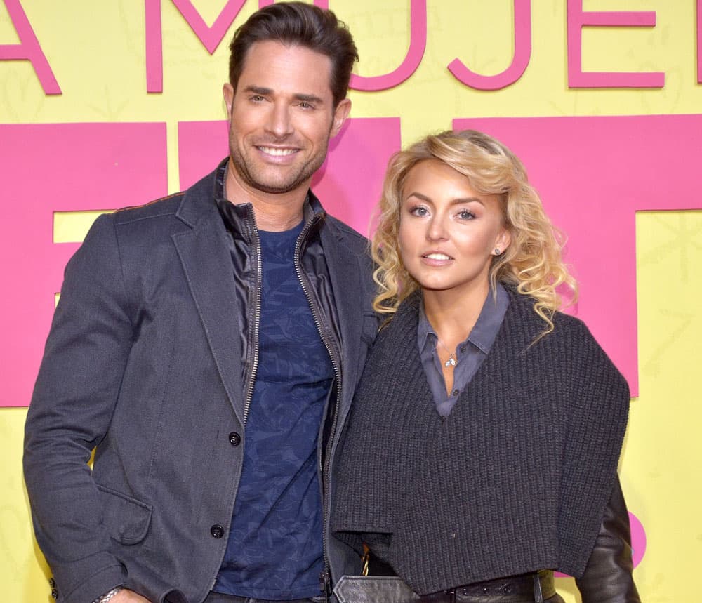 Sebastián Rulli responde por qué no es necesario casarse con Angelique Boyer
