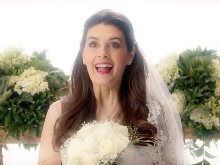 En el capítulo 12 de la temporada 5, incluso se soñó vestida de novia, quizás como un sueño premonitorio. 
<br>
<br>En la temporada 2 también la vimos vestida así, a punto de casarse con Napoleón, un hombre que la engañó, pues ya estaba casado. Cuando éste la deja en el altar, ella le pide a Luis que se case con ella, después de que éste le confiesa su amor, pero Luis iba con su ex novia, quien según estaba esperando un hijo suyo.