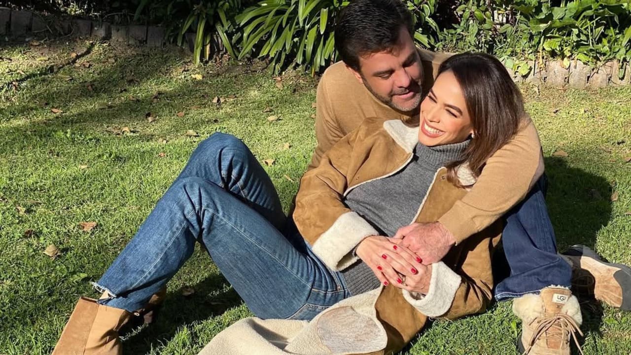 Tras rumores de separación, Biby Gaytán presume foto donde luce sonriente al lado de Eduardo Capetillo