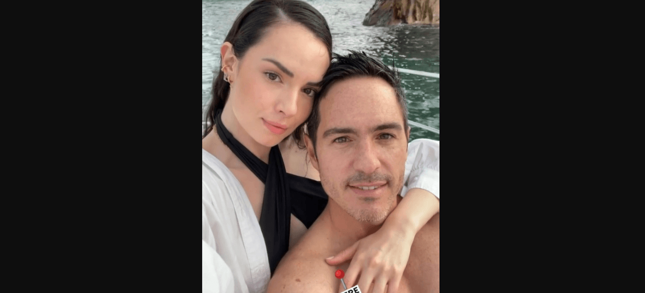 La primera aparición pública del actor y su nueva novia se dio este fin de semana, cuando ambos compartieron en sus cuentas de Instagram imágenes del romántico viaje que realizaron a las playas de Los Cabos.