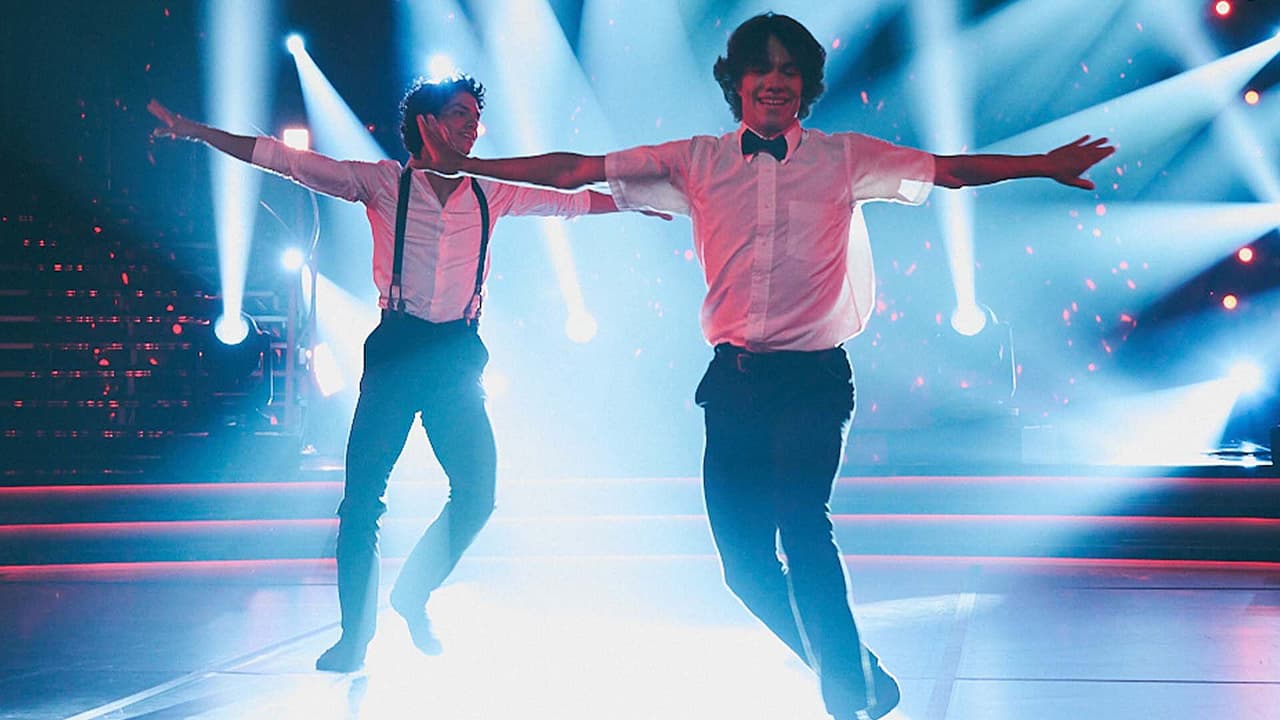 Isaac Hernández baila por primera vez junto a su hermano en Mira Quién Baila ¡La Revancha!