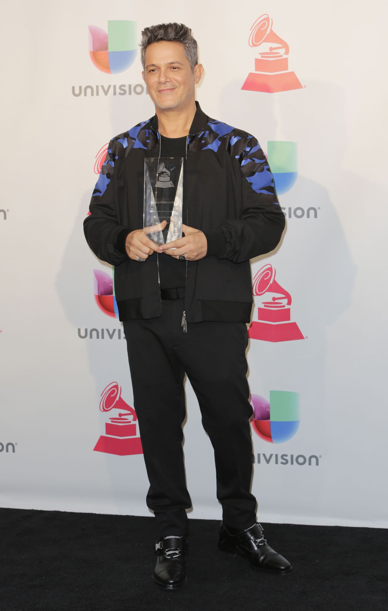 Alejandro Sanz se despide de su abuelo con emotivo mensaje