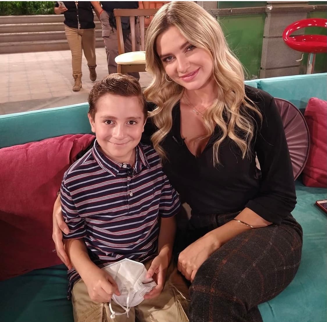 Tal es el caso de la actriz que interpreta a 'Liz', la novia de 'Benito' (Octavio Ocaña) desde el capítulo 8 de la sexta temporada, y a quien te presentamos a continuación. ¡Conócela!