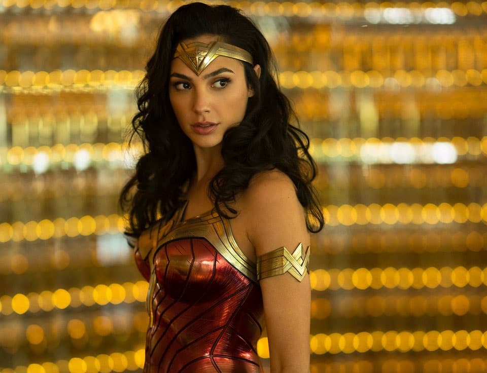 Gal Gadot anuncia embarazo y muestra su pancita por primera vez: “Aquí vamos de nuevo”