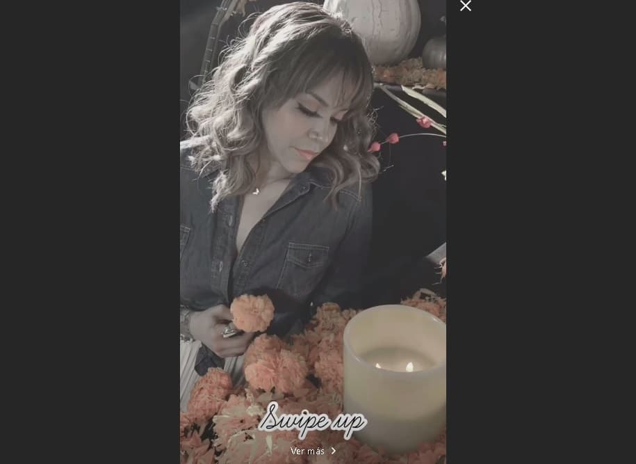 Jacqie mostró que es el vivo retrato de Jenni Rivera