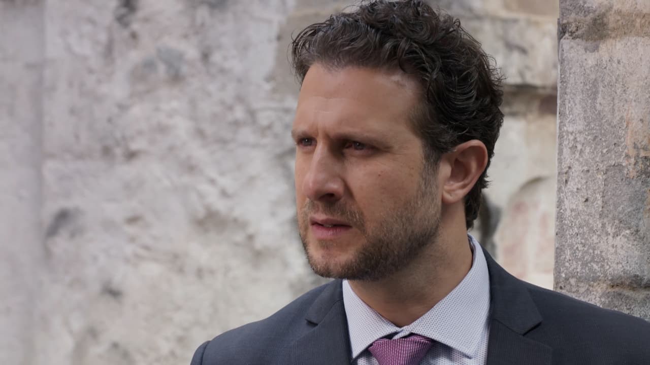 'Leonardo' se impacta con la noticia, ¿usará a 'Casilda' a su favor? Velo en "Mujer de Nadie" de lunes a viernes a las 9:30 p.m con Las Estrellas.