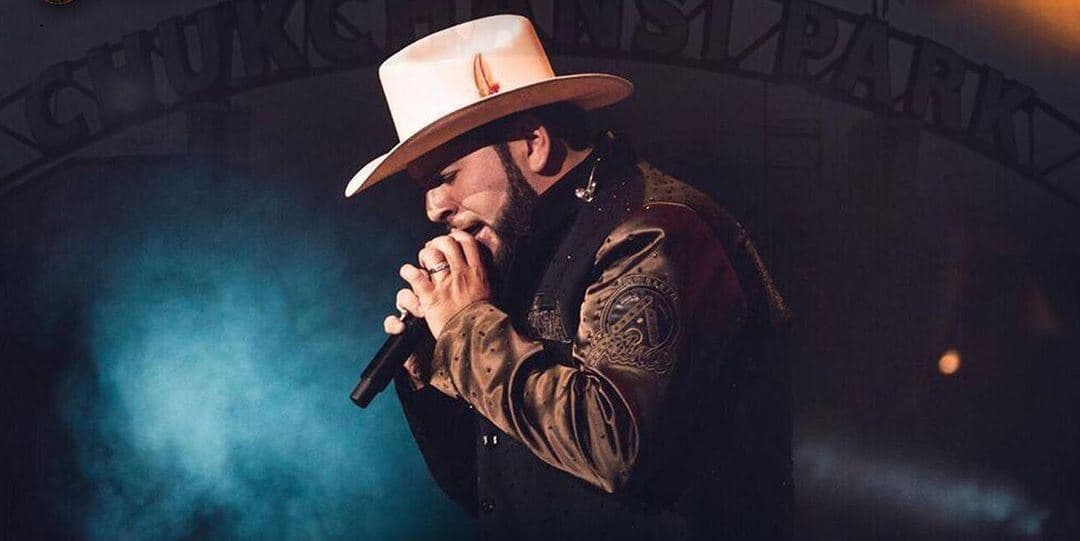 Así suena la nueva canción "Palabra de Hombre"de El Fantasma