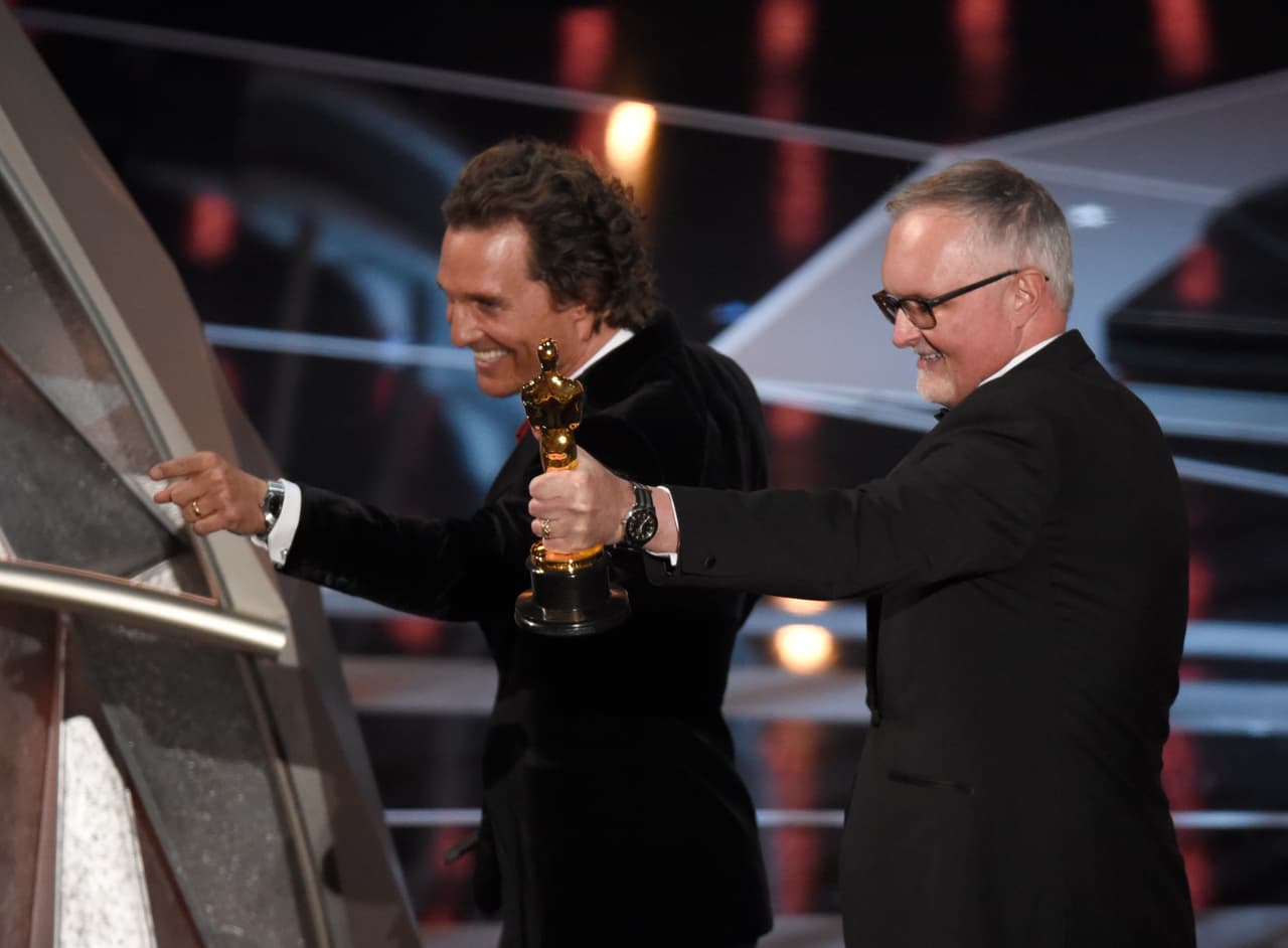 Matthew McConaughey anunció que ‘Dunkerque’ se llevó ‘Mejor edición fílmica’.