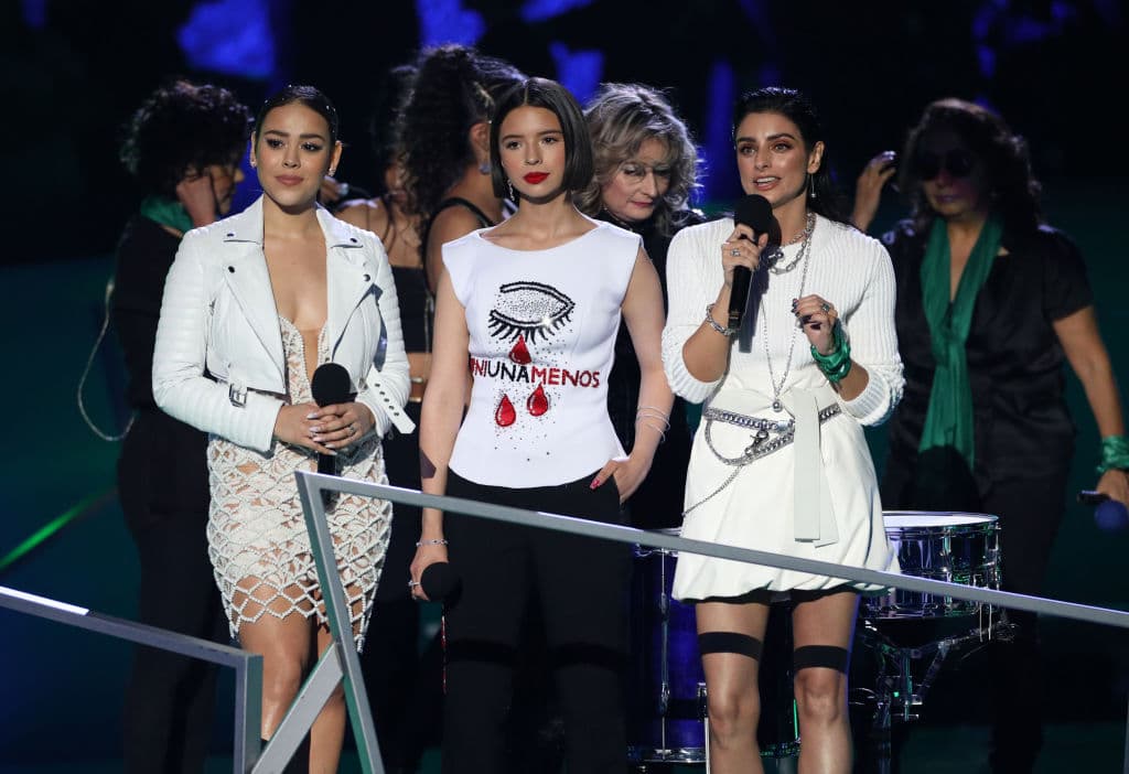 Aislinn Derbez y Ángela Aguilar también alzaron la voz