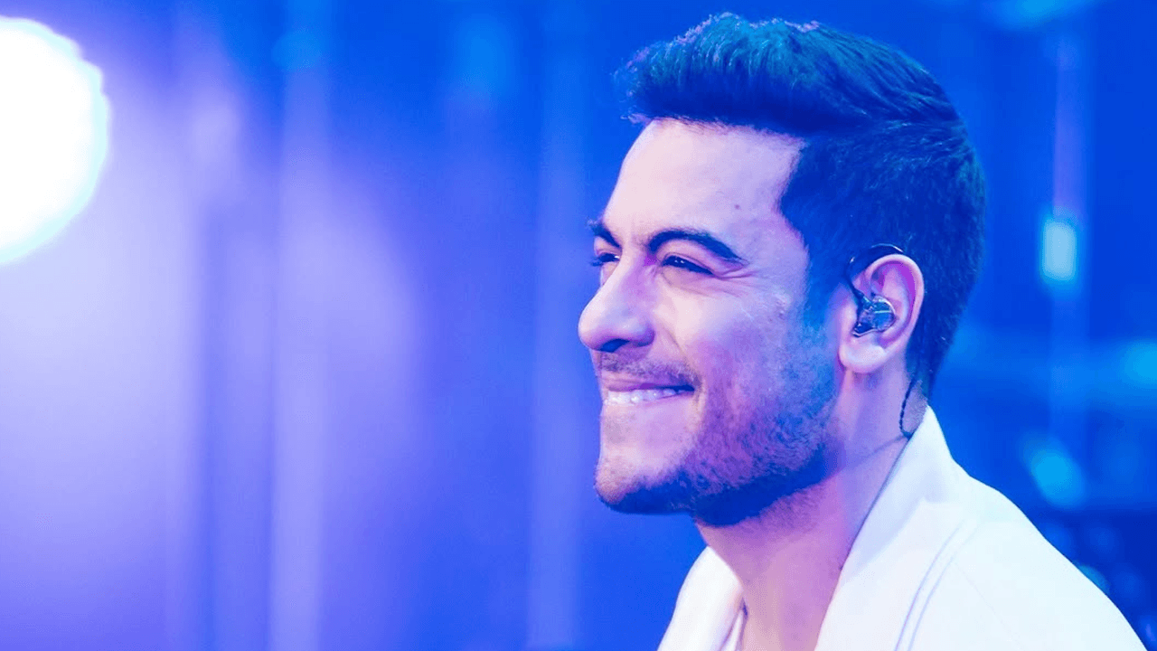 Carlos Rivera le pone voz a la Navidad... ¡con Michael Bublé!