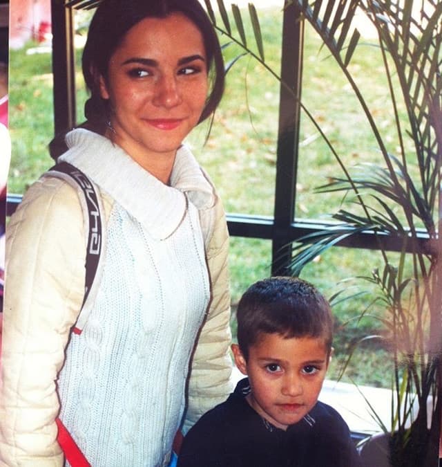 También compartió que después de la separación, él se quedó un tiempo con el niño para que la madre del pequeño pudiera continuar sus estudios. "Pasé una etapa increíble con mi hijo, maravillosa, Tristan y yo tenemos, hasta la fecha, una relación intocable (...) Tristan y yo somos uña y mugre", afirmó.