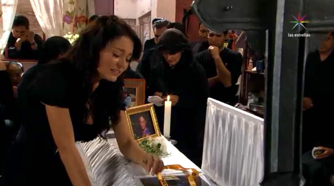 Capítulo 5: Teresa culpa a la pobreza por la muerte de Rosita