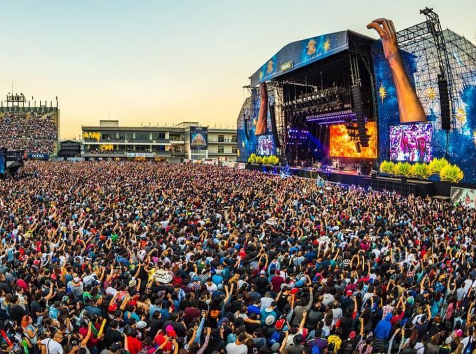 Descubre los beneficios de ir a un concierto solo