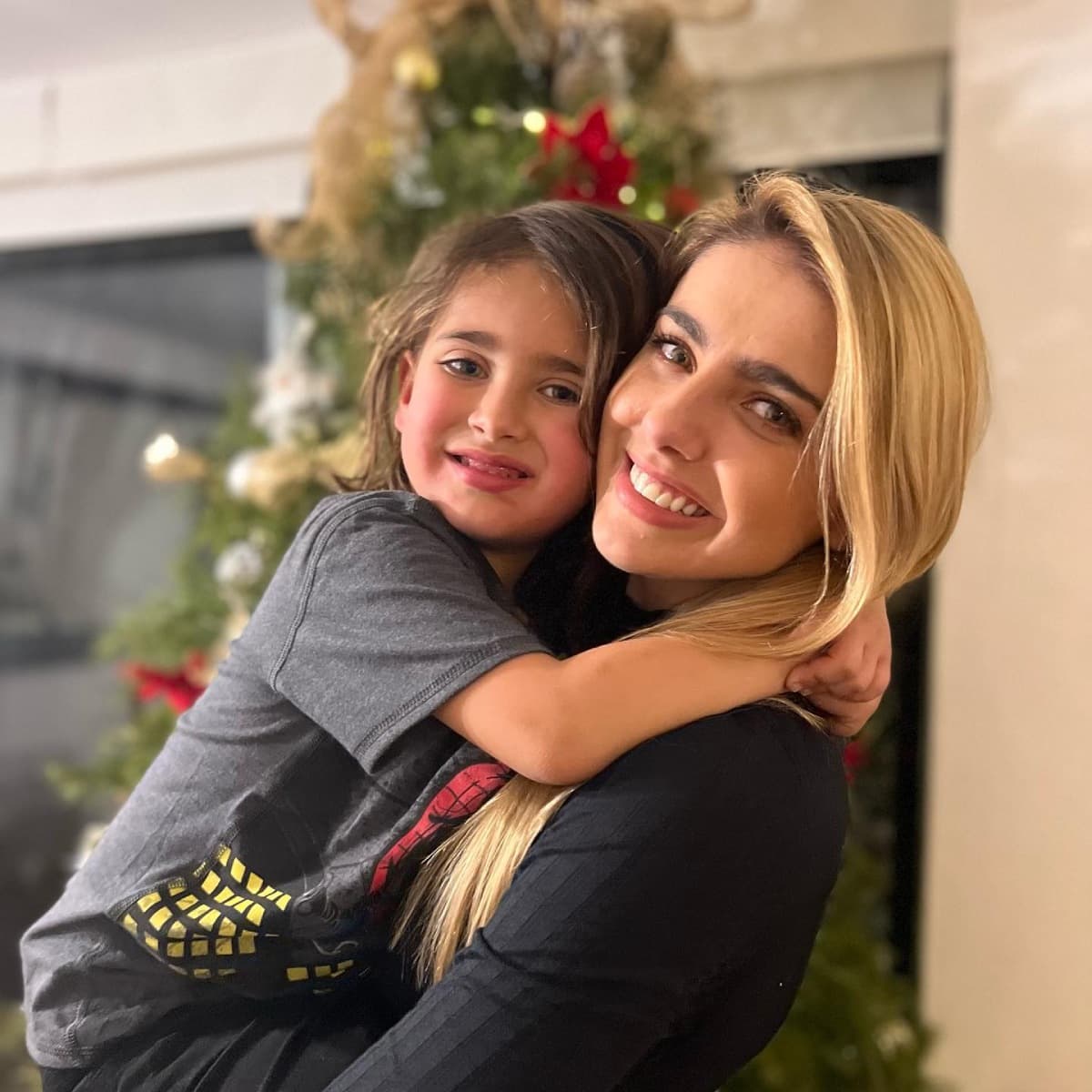 Michelle Renaud es la orgullosa mamá del pequeño Marcelo, a quien presume constantemente en redes sociales.