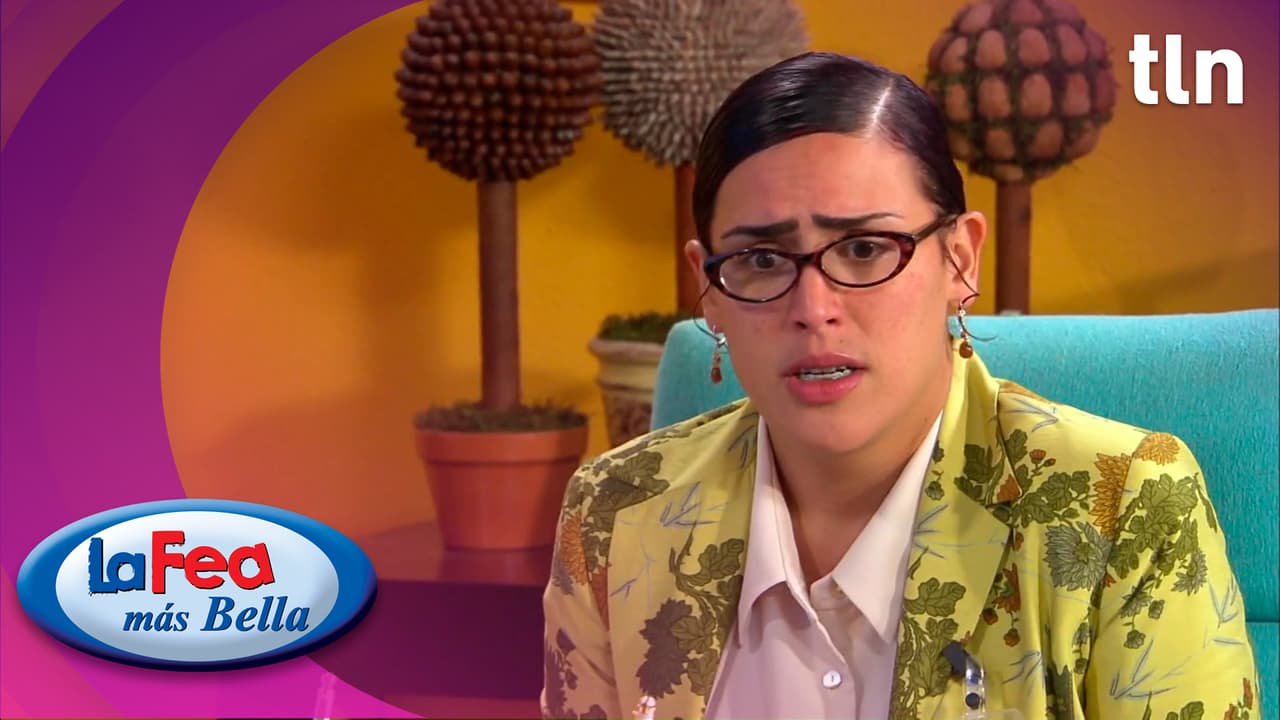 Lety podría confesar que ella es Aurora, la misteriosa mujer que todos idolatran