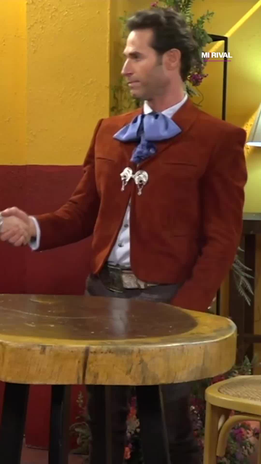 Doménica Montero le pasa la estafeta a Renato Tirado