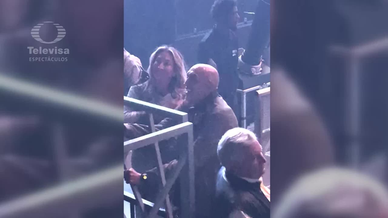 Pedro Torres reaparece en concierto de Alejandro Fernández: el cantante le rinde homenaje