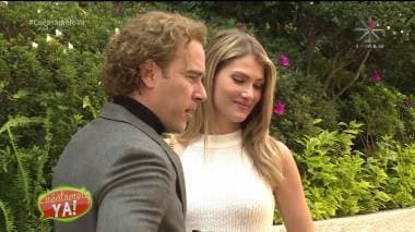 ¡Carlos de la Mota fue visto con una rubia en los pasillos de Televisa! ¿De quién se trata?