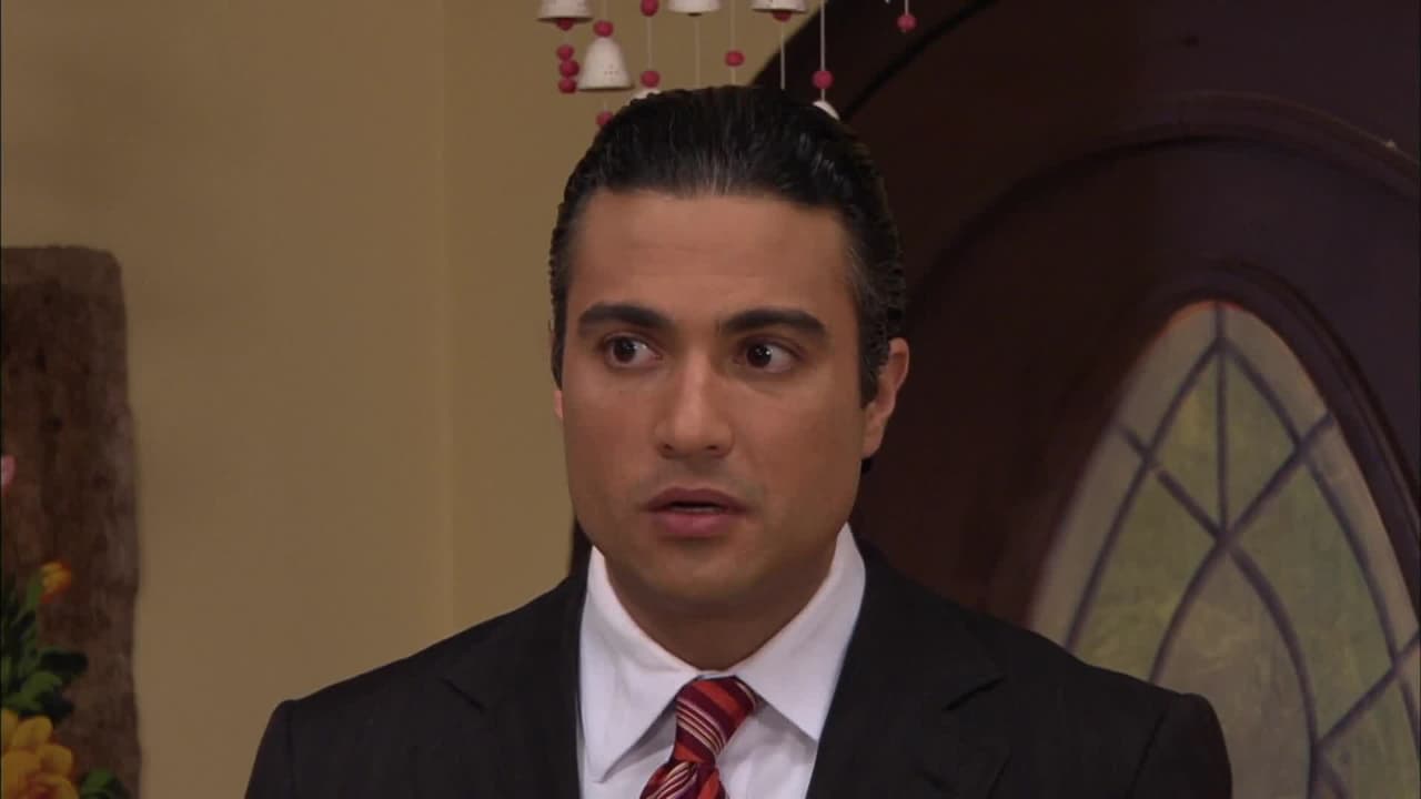 Fernando interrumpe la noticia que Lety tiene preparada, en presencia de familia y amigos