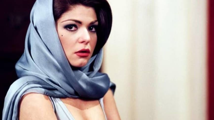 En 1995, Itatí Cantoral inmortalizó a una de las villanas más emblemáticas de las telenovelas mexicanas, ‘Soraya Montenegro’ en ‘María la del Barrio’, historia que protagonizó Thalía y Fernando Colunga.