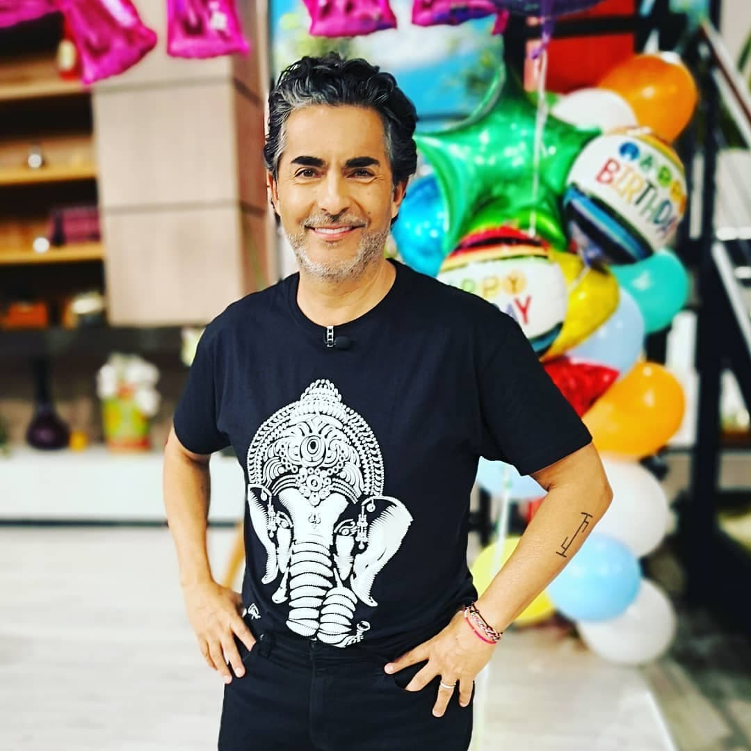 Pese a que se decía feliz y enamorado, Raúl Araiza descartó desde un inicio el volverse a casar. “Yo creo que ya no, ella también hace tiempo también está divorciada, es una tipaza. Tenemos la misma plática, nos divertimos mucho, pero en realidad yo creo que es algo que no consideraría porque ya me aventé 23 años increíbles (casado), pero creo que ya no, ni tener hijos", contestó.