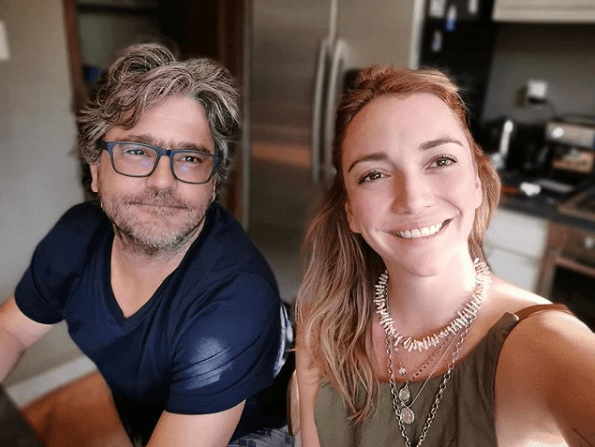 Regina Blandón causó revuelo este fin de semana en las redes sociales luego de postear una imagen donde presume su romance con el actor Martín Altomaro. Dicha foto fue toda una sensación ya que la actriz es muy cuidadosa en exponer su vida privada por lo que pocas se deja ver al lado de su novio.Martín, quien actualmente tiene 44 años, cuenta con una amplia trayectoria en el medio. A continuación te presentamos un poco más de este destacado actor.