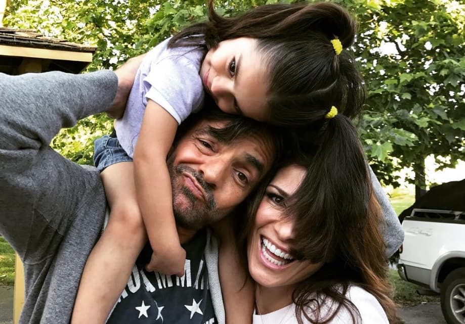 Alessandra Rosaldo enternece las redes con fotos inéditas de Aitana junto a sus abuelos