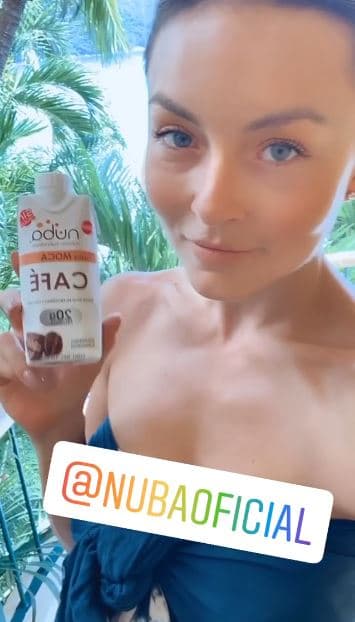 A través de sus historias de Instagram, Angelique Boyer, de 32 años, no deja de compartir detalles de la paradisíaca locación en la que le tocó grabar para la nueva producción de Giselle González en la que compartirá pantalla con Andrés Palacios, Leticia Calderón, Susana González, Alejandro Camacho y muchas estrellas más.