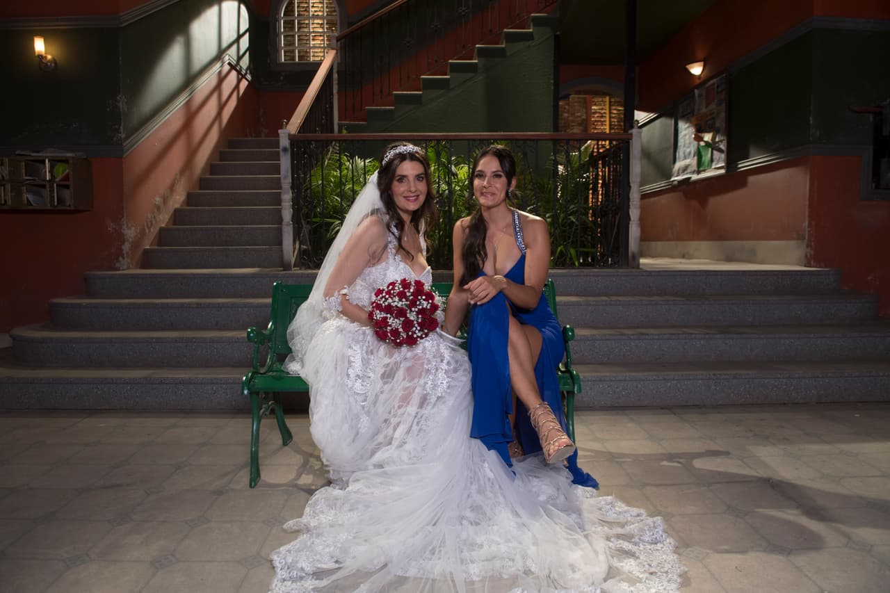Silvita y su mejor amiga Cris.