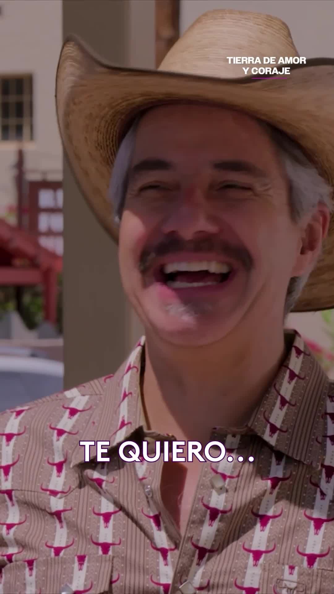 Roxie se arrepiente de haber dejado a Paco