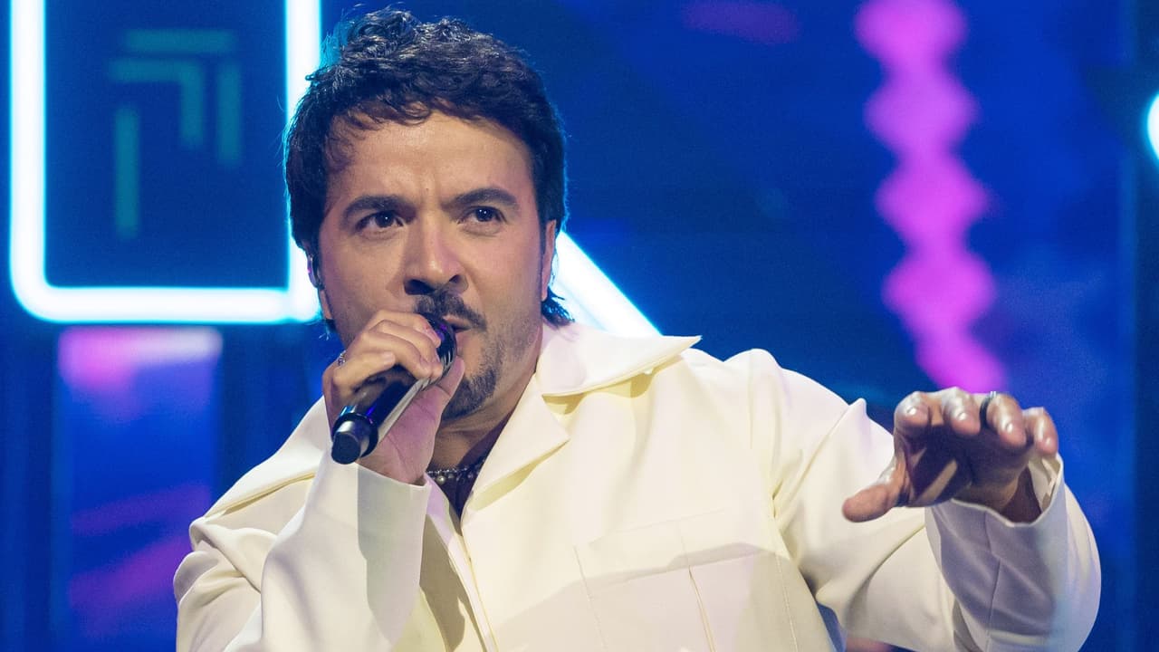 Luis Fonsi nos enamora con su presencia en Juego de Voces 2026