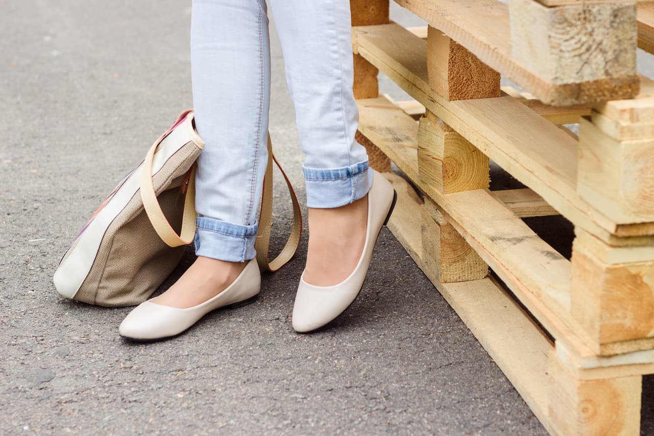 ¿Por qué utilizar zapatos planos es malo para la salud?