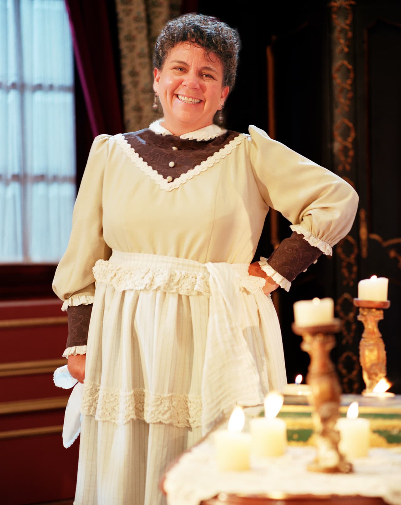 La siempre querida Beatriz Moreno es 'Ada', la fiel compañera de 'Hipólita' en todo momento.