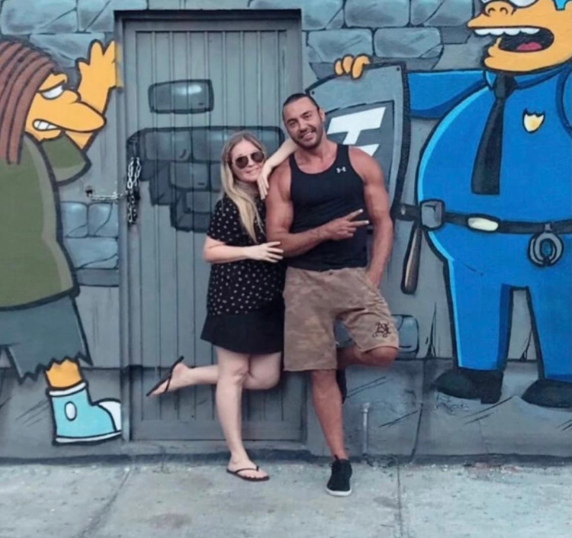 'Latin Lover' comparte que su esposa se encuentra hospitalizada