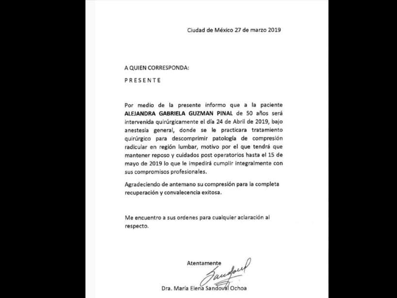El comunicado está firmado por la doctora María Elena Sandoval Ochoa, en el que informa que la hija de Silvia Pinal será sometida, bajo anestesia general, a un tratamiento quirúrgico para descomprimir patología de comprensión radicular en la región lumbar.