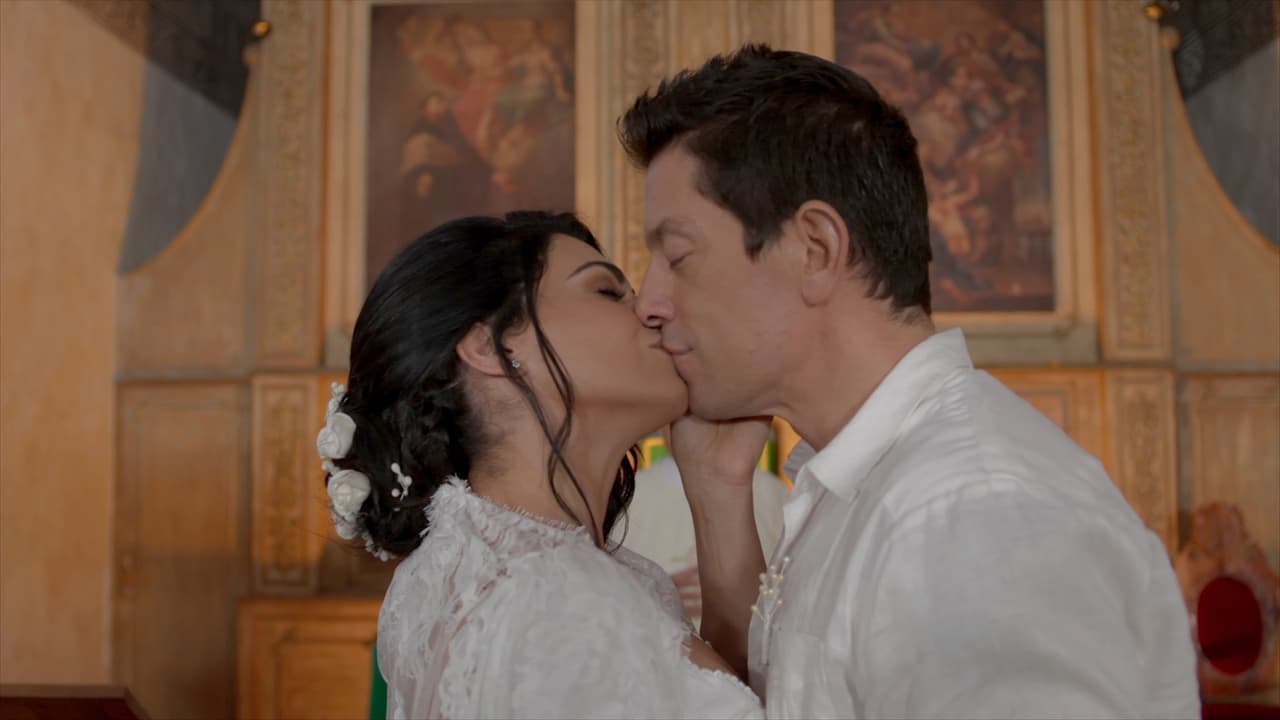 Y es que, luego de una ausencia de casi cuatro años de las telenovelas, el cantante originario de Hermosillo, Sonora, regresó con una participación especial en este melodrama protagonizado por Livia Brito y José Ron.