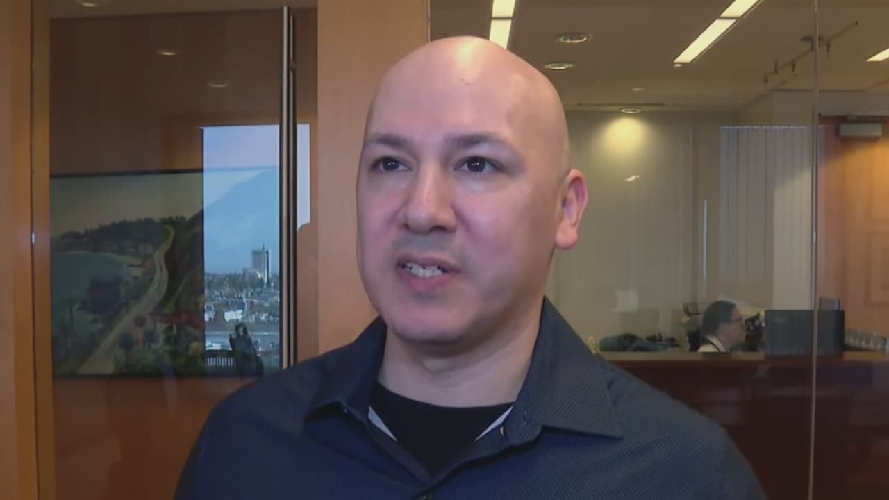 Manifestante demanda a LAPD por presunto abuso físico durante protesta contra acciones de ICE