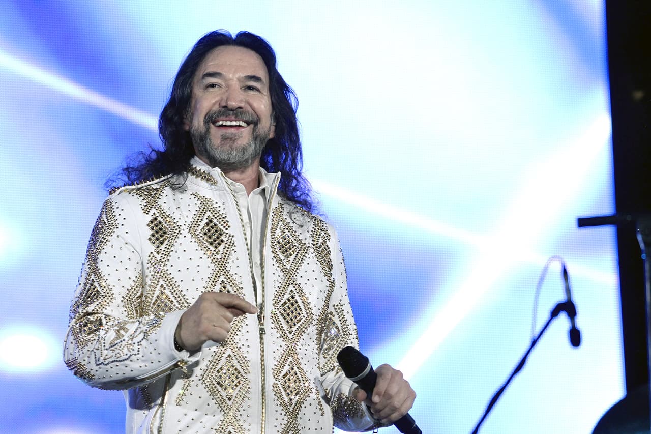 'El Buki' anuncia nuevas fechas para gira en Estados Unidos