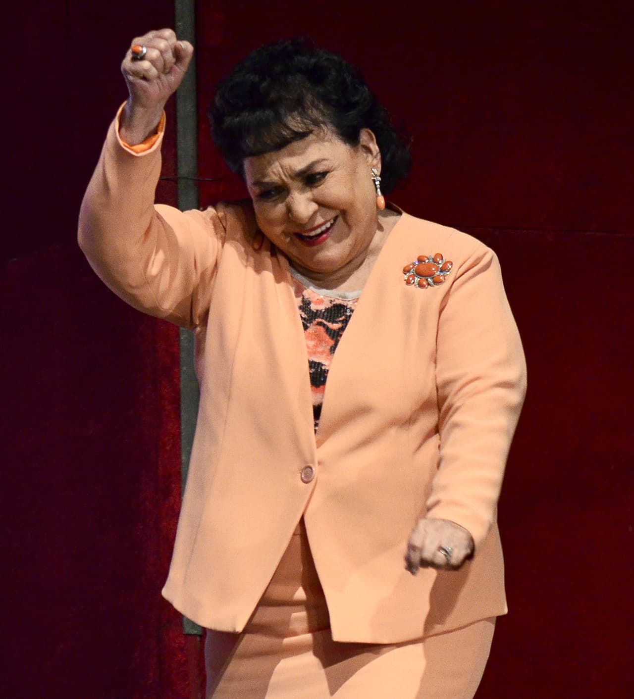 Carmen Salinas renuncia a la política, se queda con ‘los guapos’