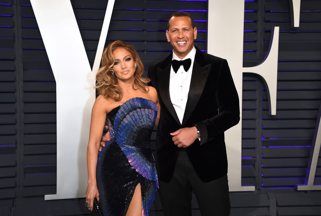 Jennifer Lopez rompe en llanto ante inesperado detalle de cumpleaños de Alex Rodriguez