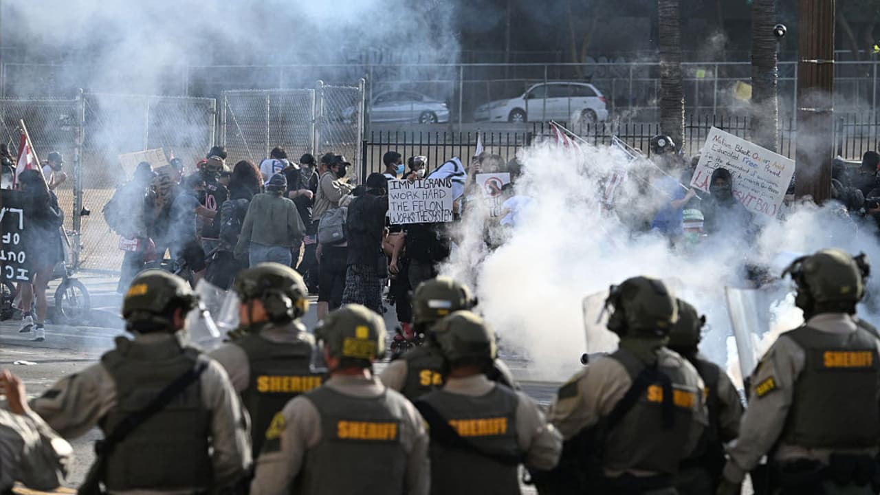 Detenidos, gases lacrimógenos y consignas contra ICE: resumen de las protestas en Atlanta