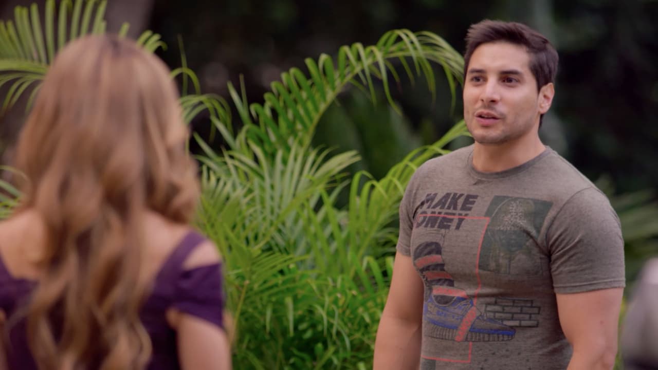 Juan va a casa de los Portilla y ‘felicita’ a Ofelia por el compromiso de Mar